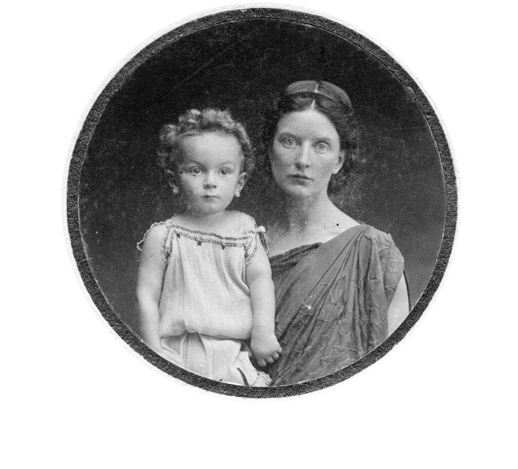 Eva and Glaufkos, c. 1911